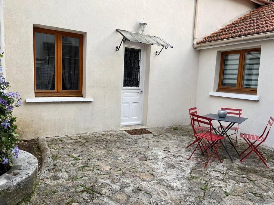 Petite Maison De Ville Au Calme Brie-Comte-Robert Esterno foto