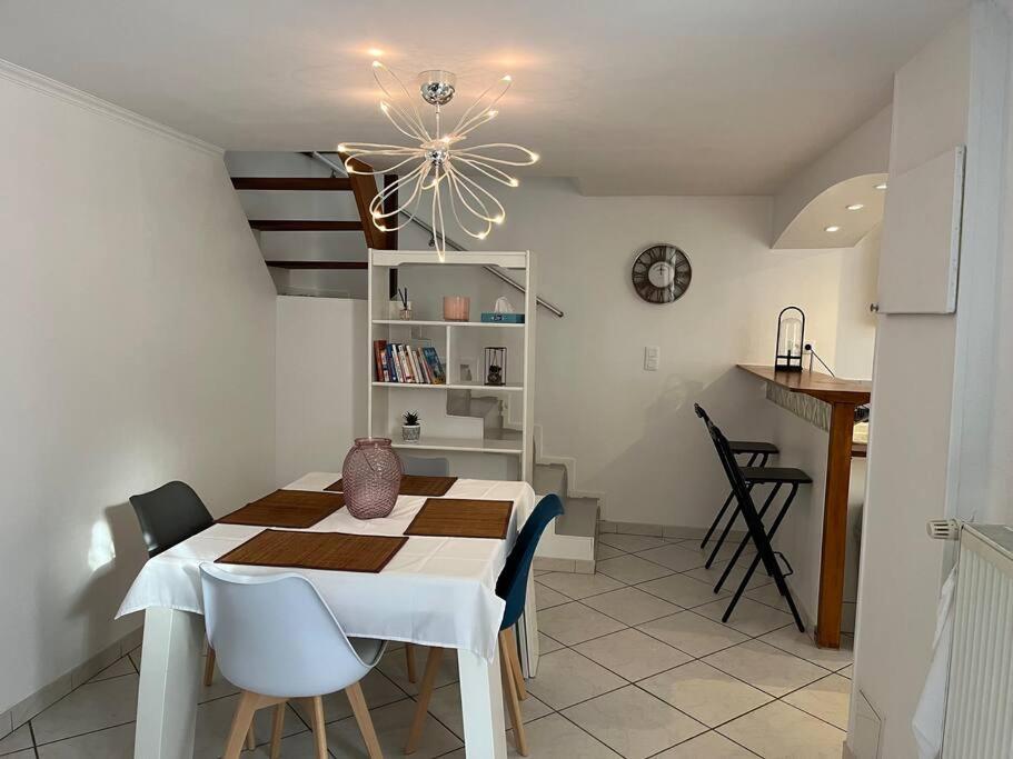 Petite Maison De Ville Au Calme Brie-Comte-Robert Esterno foto